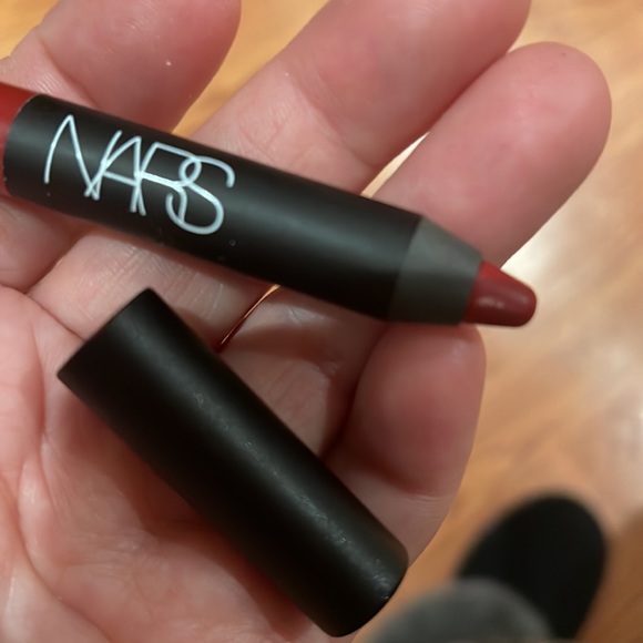 NARS velvet matte lip pencil - Picture 3 of 3